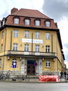 IMG_4617 Frontansicht des Thüringenkolleg